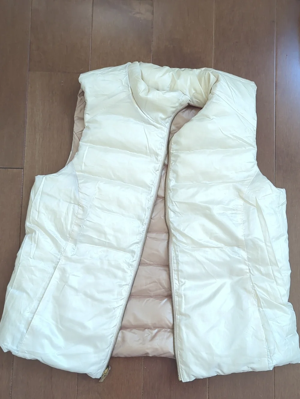 Gold And Cream Tommy Bahama Reversible Vest EUC - Picture 4 of 4